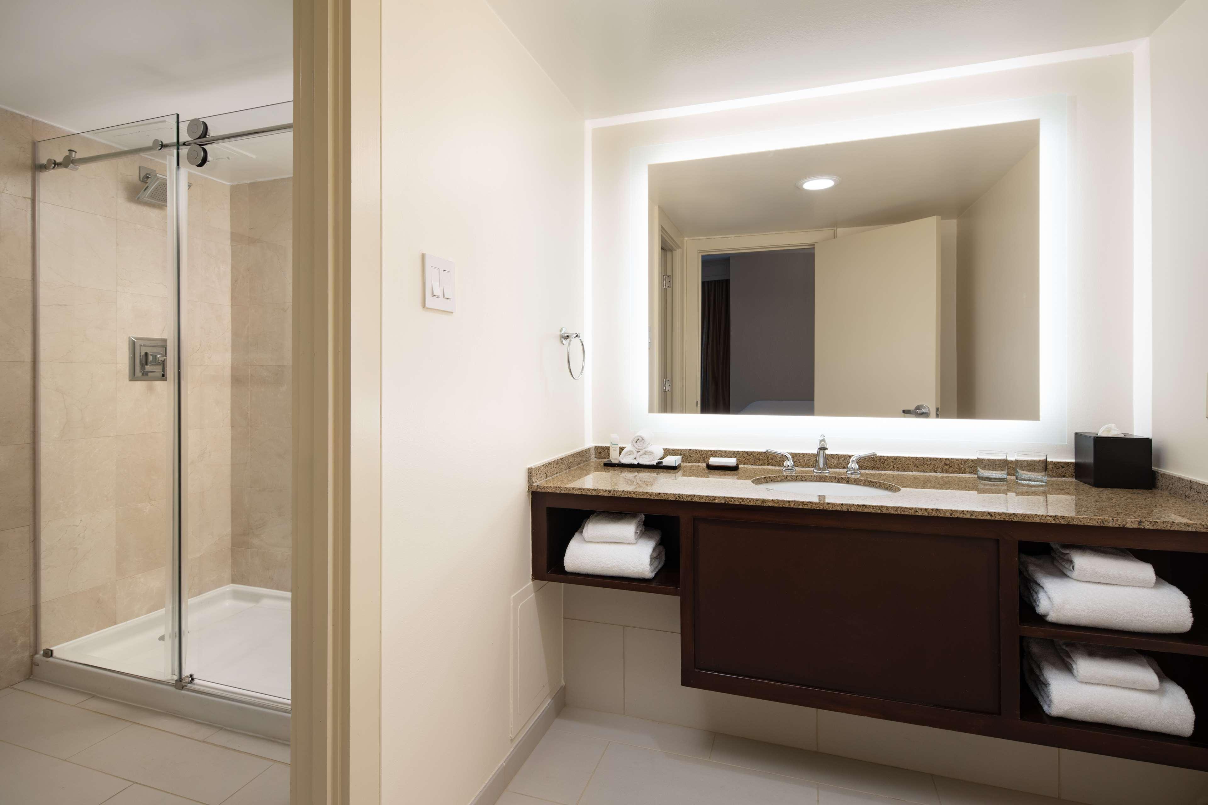 Embassy Suites By Hilton New Orleans Convention Center Ngoại thất bức ảnh