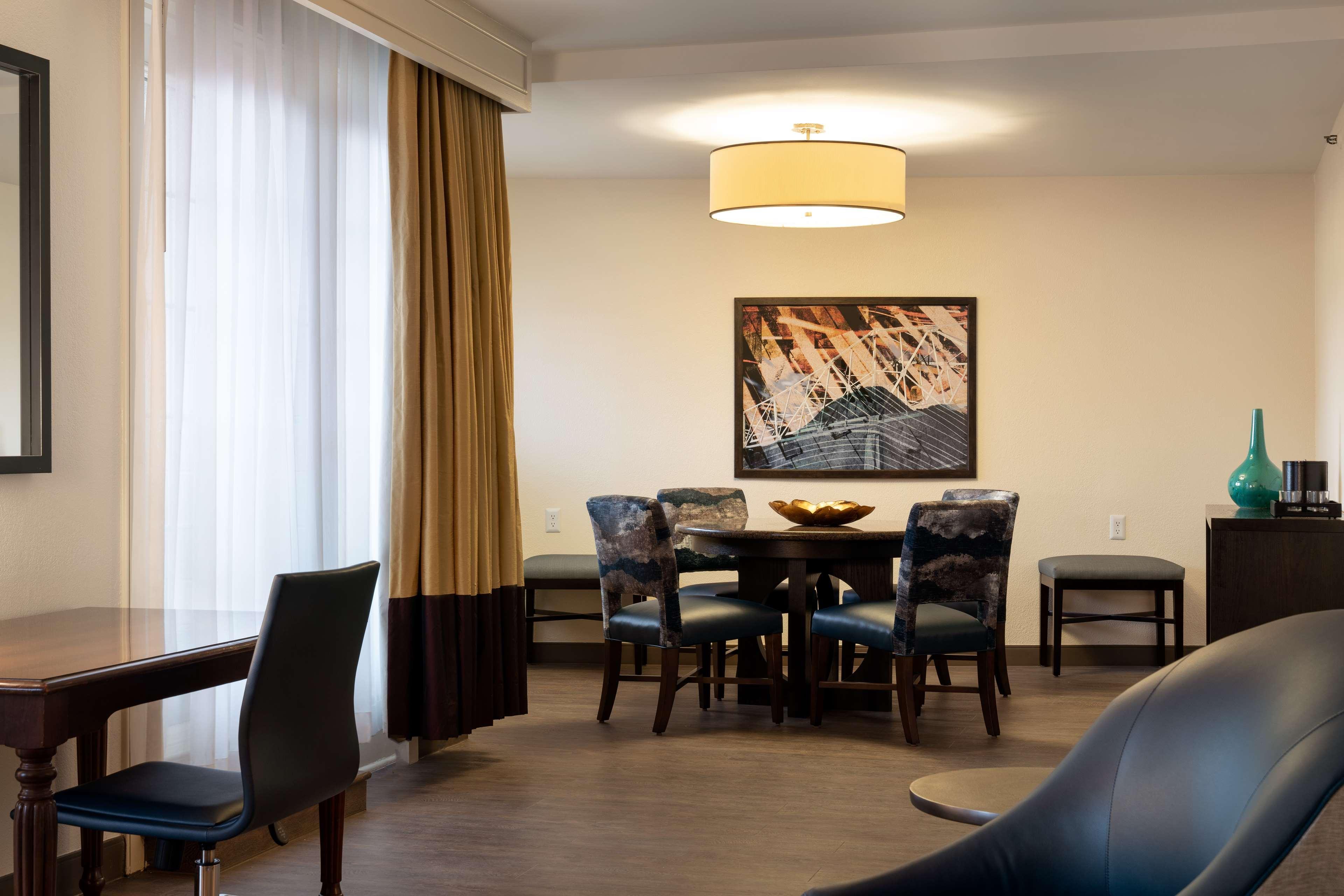 Embassy Suites By Hilton New Orleans Convention Center Ngoại thất bức ảnh